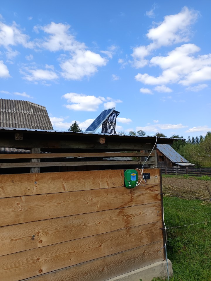 Recenzie produs - Pachet gard electric complet 1000 m, 4,5 Joule, cu sistem solar, pentru animale domestice :: 1000 m - agroelectro.ro