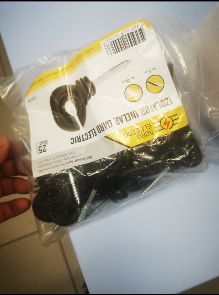 Recenzie produs - Izolator inelar, cu holțșurub, 25 buc. - agroelectro.ro