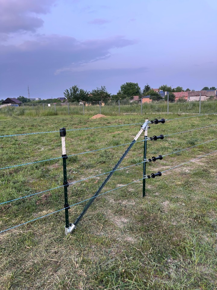 Recenzie produs - Set începere gard pentru sisteme T-post - agroelectro.ro