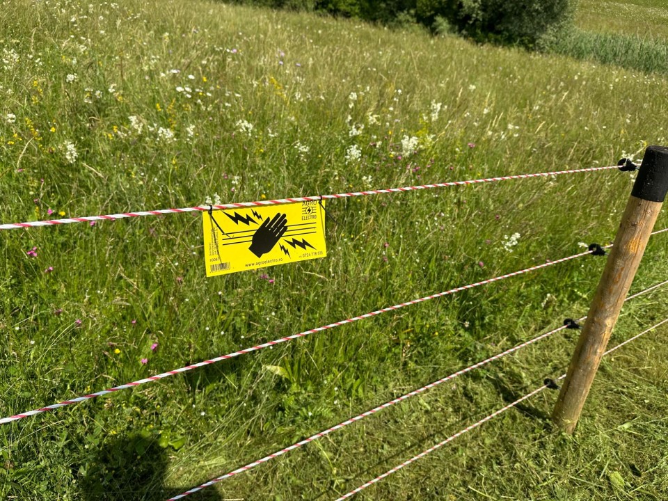 Recenzie produs - Plăcuță de avertizare - agroelectro.ro