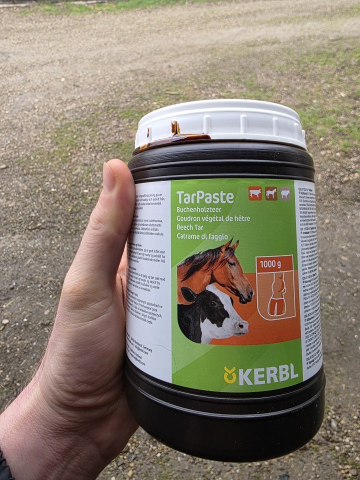 Recenzie produs - Pastă de gudron de fag, TarPaste, 1 kg :: 1 kg - agroelectro.ro