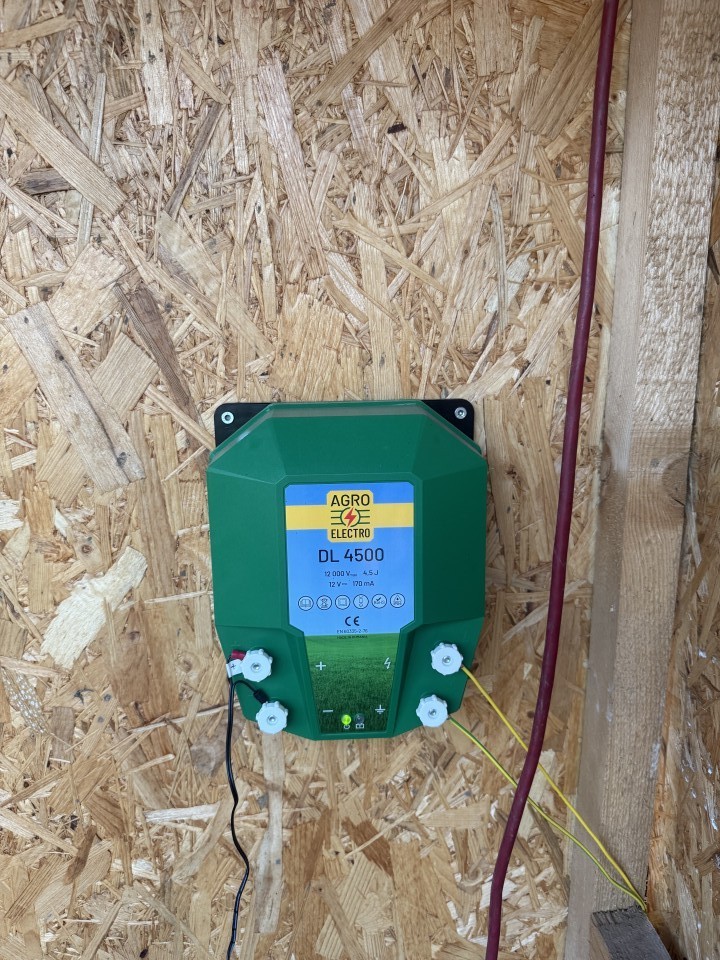 Recenzie produs - Aparat gard electric DL 4500, 12 V, 4,5 Joule - agroelectro.ro
