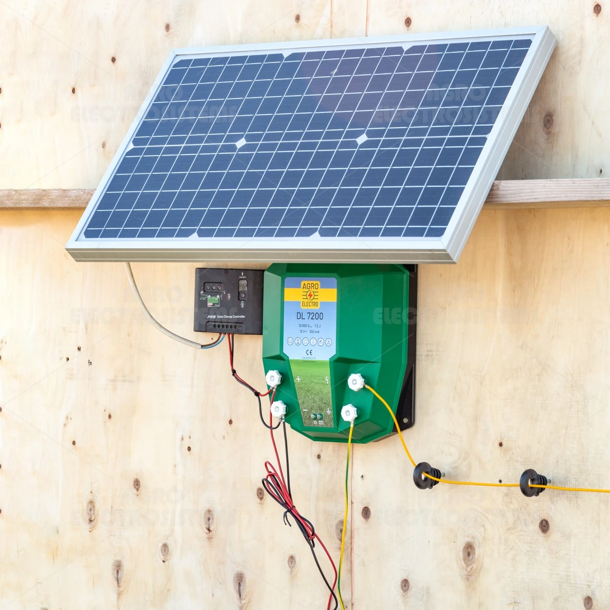 Aparat gard electric DL 7200, 7,2 Joule, cu sistem solar 30 W