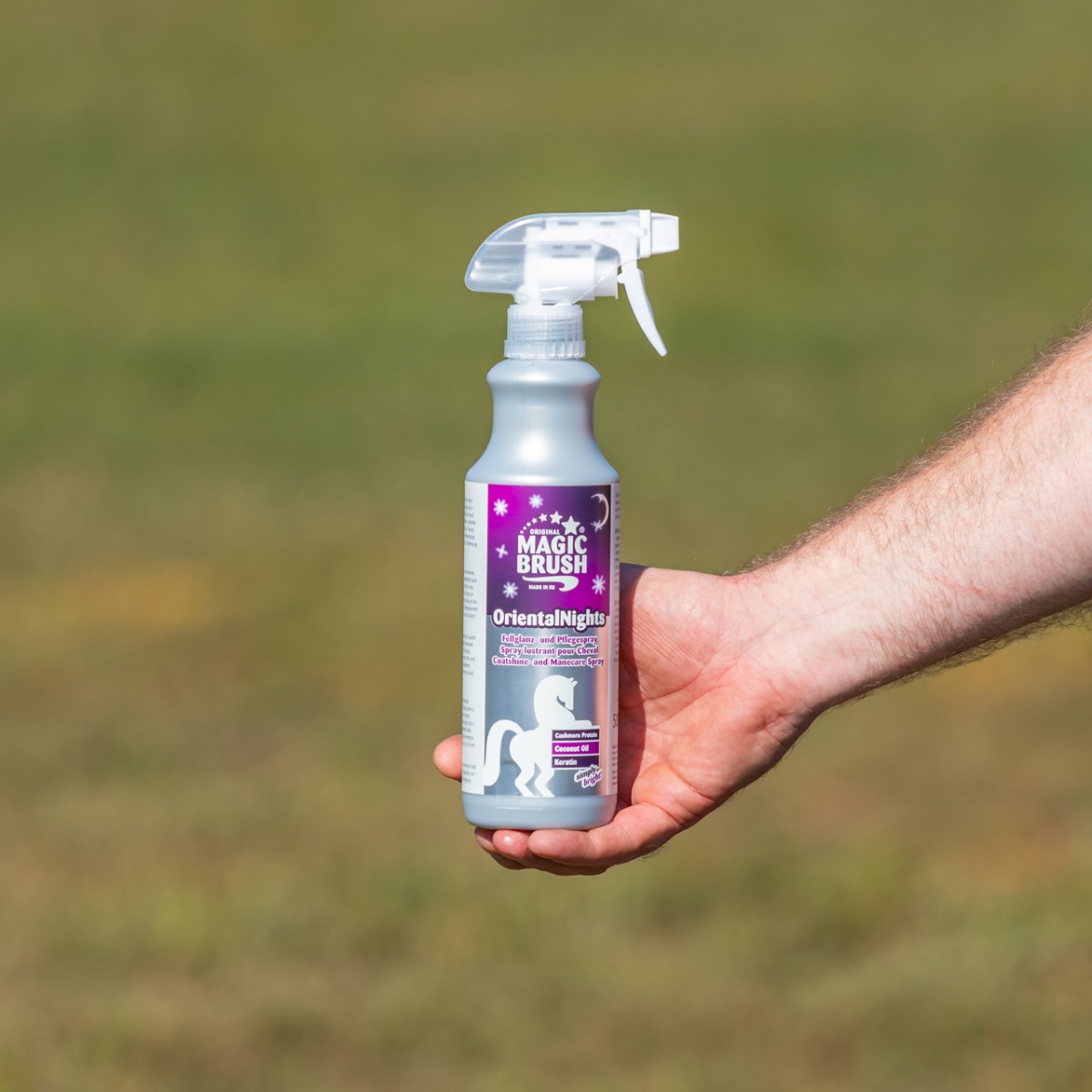 Spray pentru îngrijirea coamei, aromă OrientalNights, MagicBrush, 500 ml