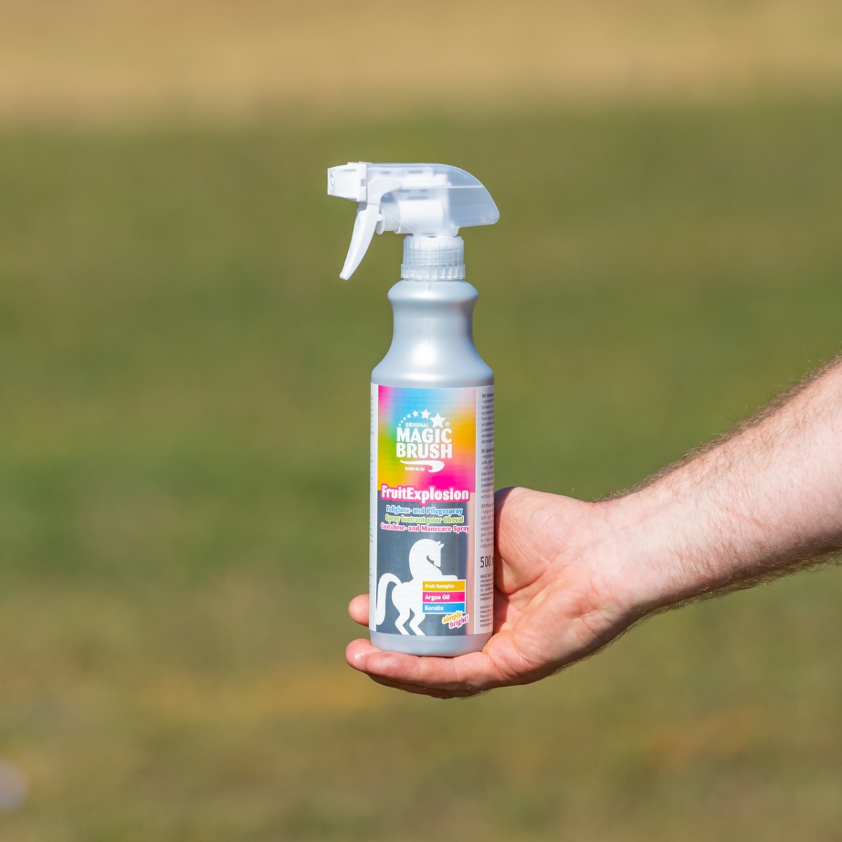 Spray pentru îngrijirea coamei, aromă FruitExplosion, MagicBrush, 500 ml