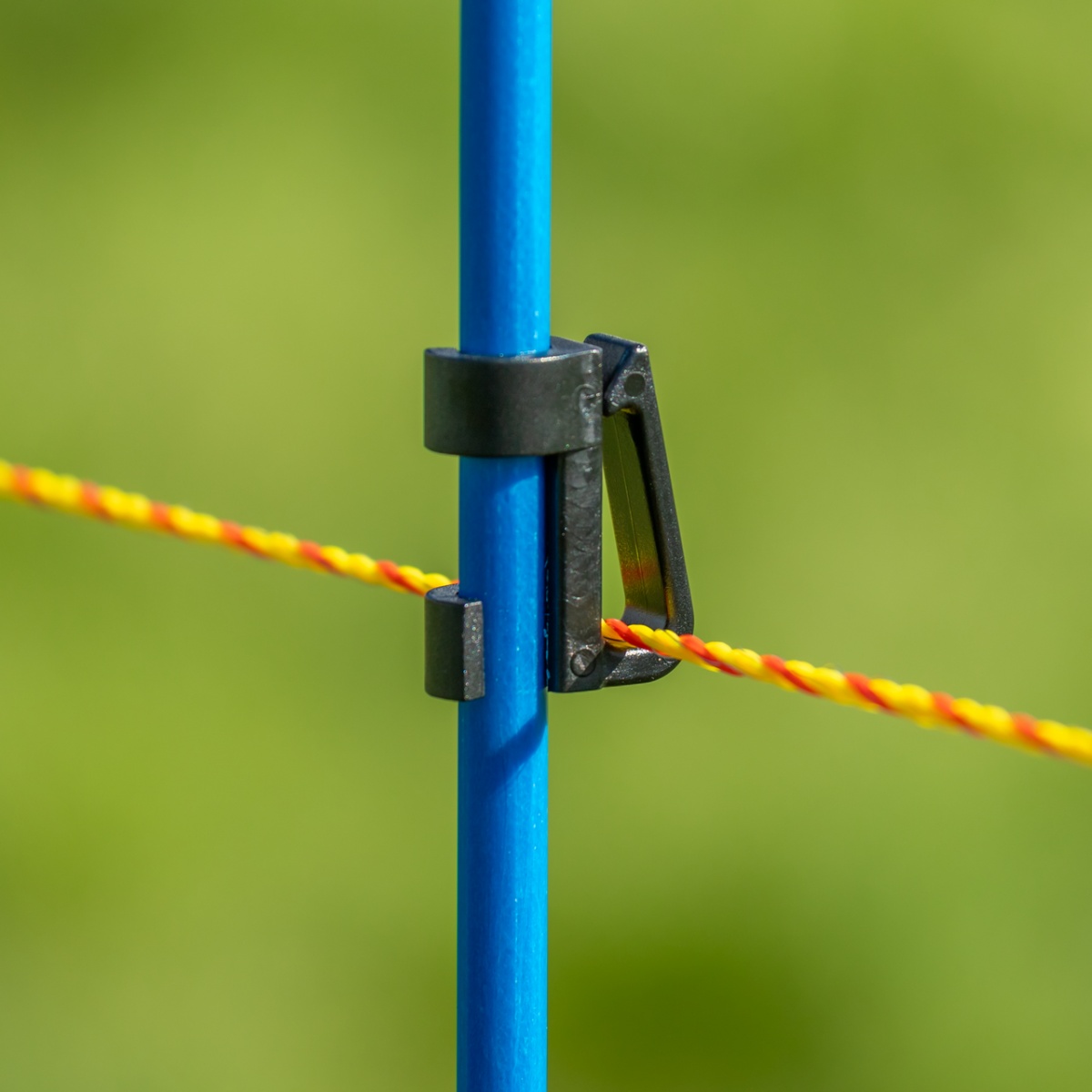 Izolator suplimentar pentru stâlpi AKO Oval Premium, 25 buc.