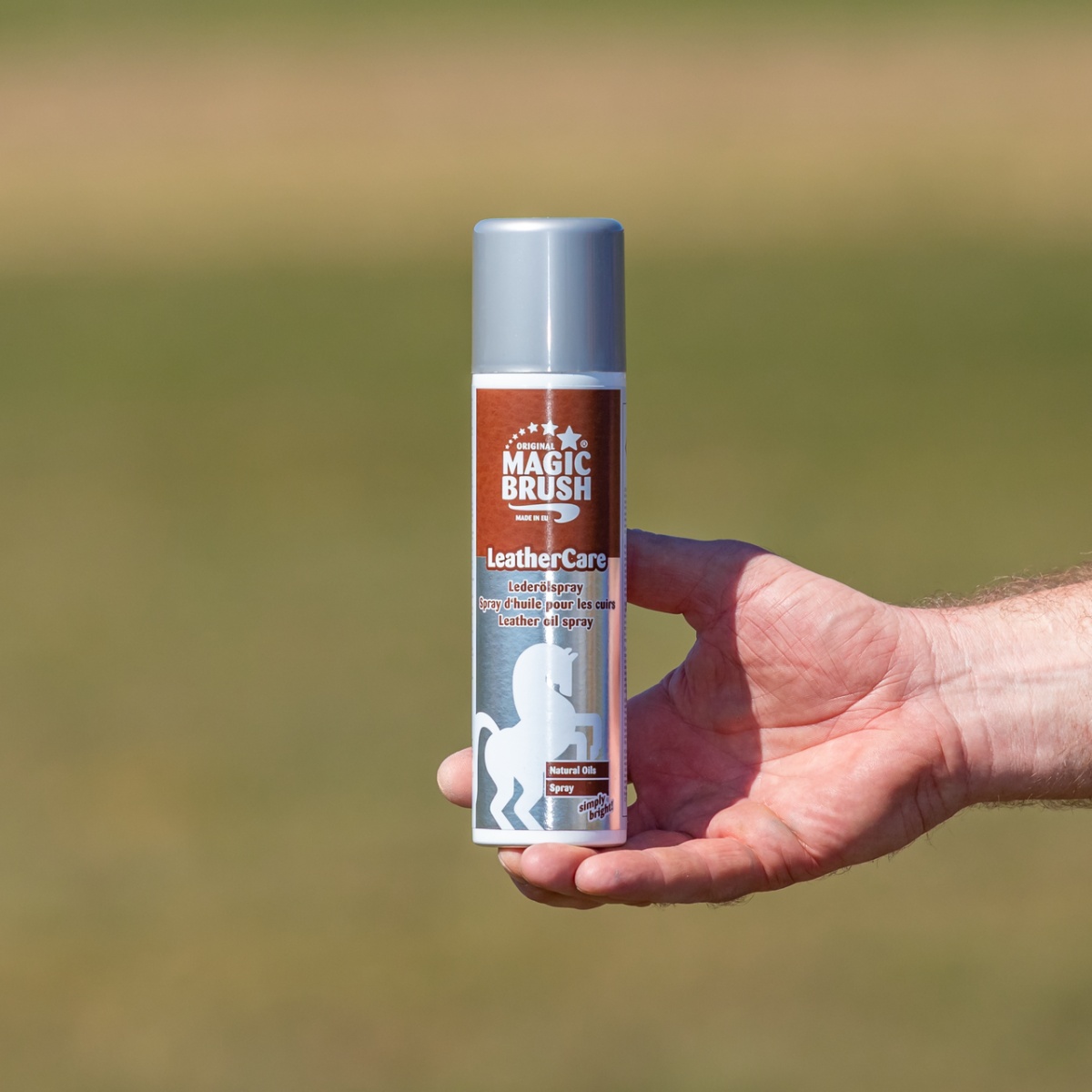 Spray ulei pentru piele, MagicBrush, 225 ml