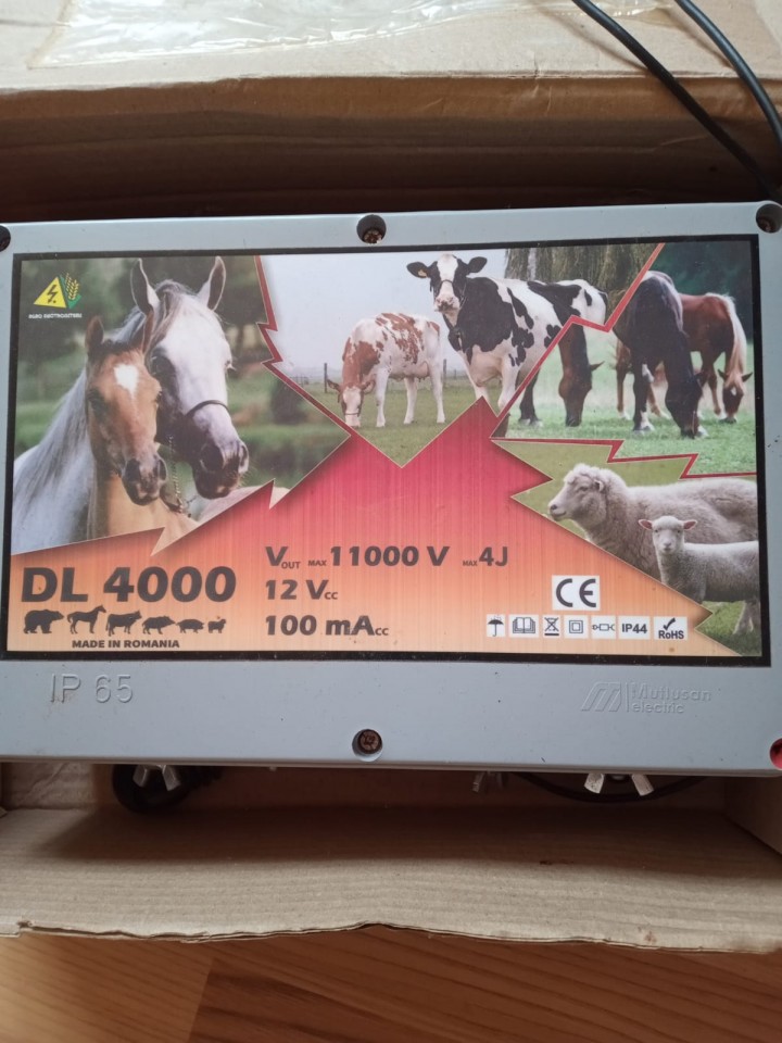 Recenzie produs - Aparat gard electric DL 4500, 4,5 Joule, cu adaptor de rețea 230/12 V - agroelectro.ro