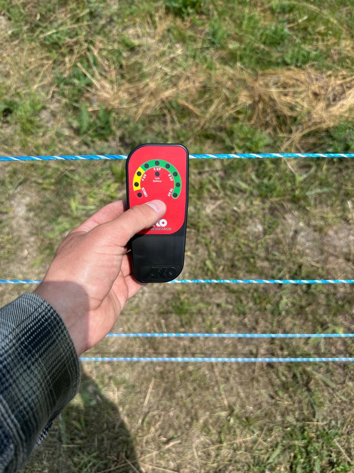 Recenzie produs - Tester 1-10 kV, fără împământare, AKO - agroelectro.ro