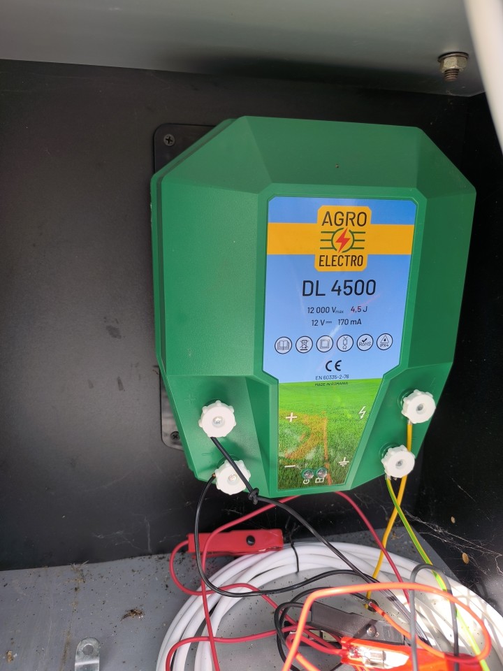 Recenzie produs - Aparat gard electric DL 4500, 12 V, 4,5 Joule - agroelectro.ro