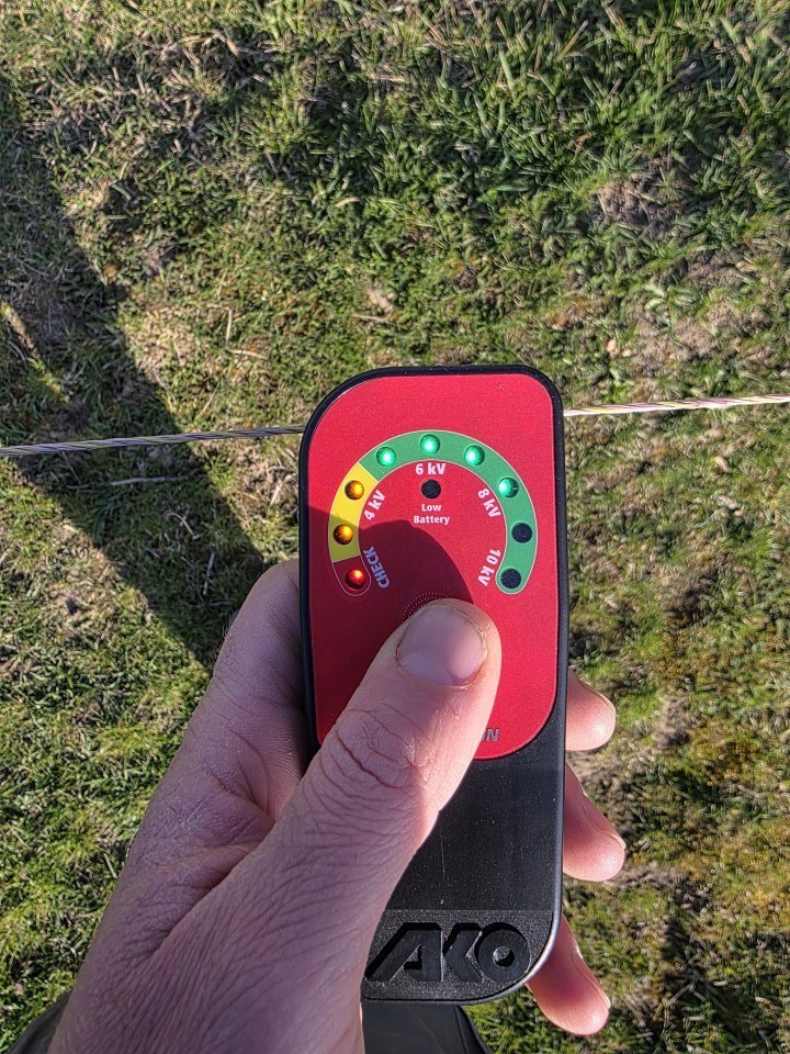 Recenzie produs - Tester 1-10 kV, fără împământare, AKO - agroelectro.ro