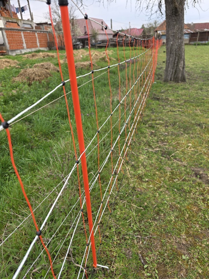 Recenzie produs - Plasă gard electric 50 m × 90 cm - agroelectro.ro