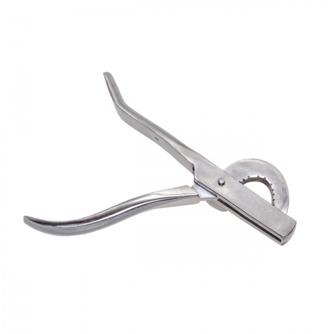 Clește castrare pentru porci și oi, 19 cm<br/>99 Lei<br><small>0735</small>