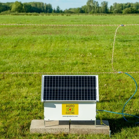 Aparat gard electric ECO-compact DL 3200 cu sistem solar 30 W