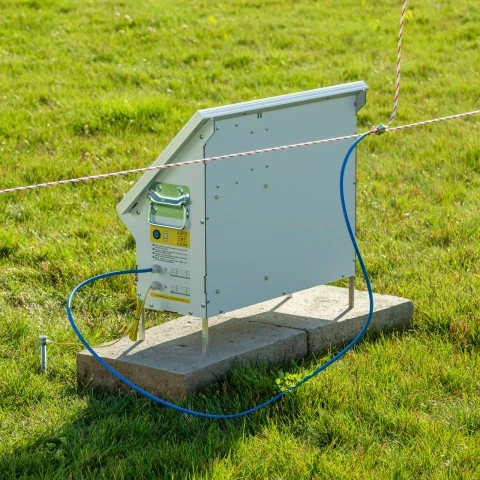 Aparat gard electric ECO-compact DL 3200 cu sistem solar 30 W