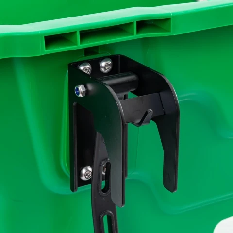 Adăpătoare pentru viței, cu 5 posturi, 30 litri