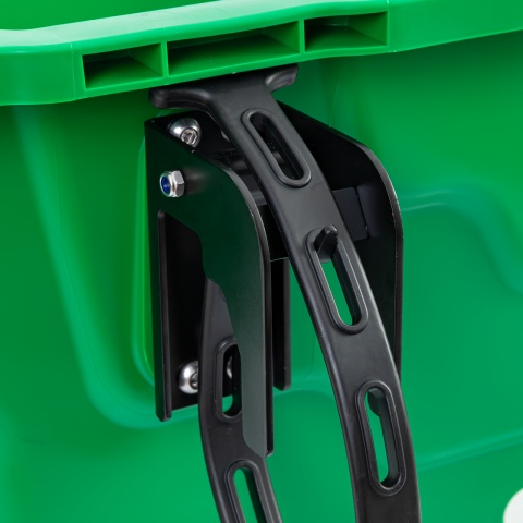 Adăpătoare pentru viței, cu 5 posturi, 30 litri