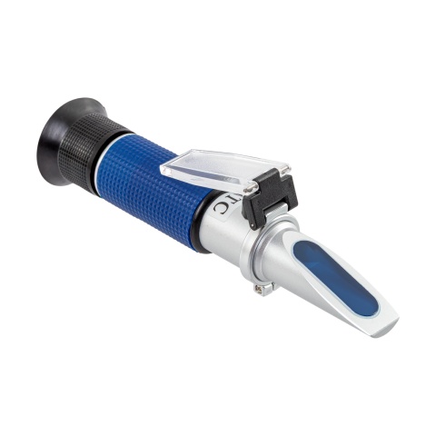 Refractometru pentru măsurarea calității colostrului