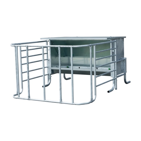 Hrănitoare concentrat pentru viței, cu gard de protecție reglabil, 900 litri<br/>11990 Lei<br><small>2080</small>