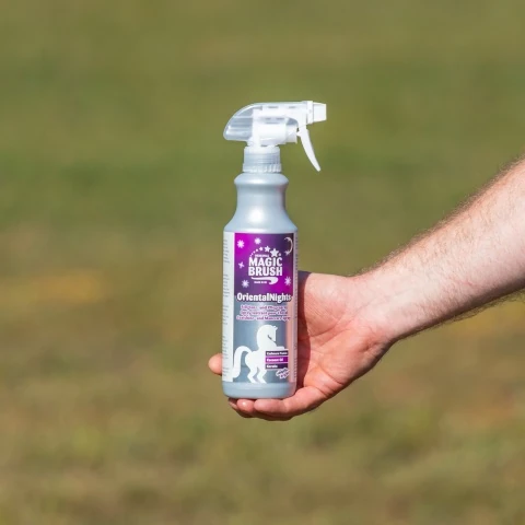 Spray pentru îngrijirea coamei, aromă OrientalNights, MagicBrush, 500 ml