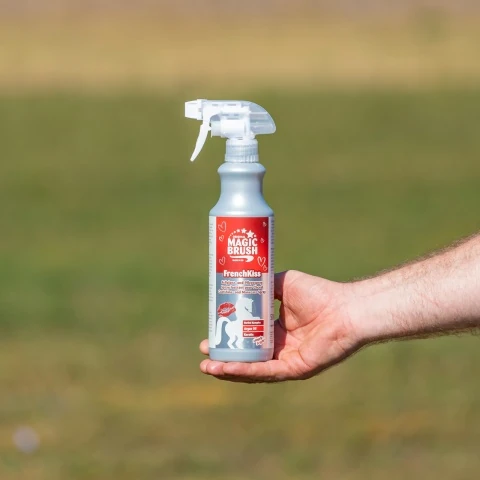 Spray pentru îngrijirea coamei, aromă FrenchKiss, MagicBrush, 500 ml