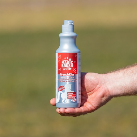 Șampon pentru cai, aromă FrenchKiss, MagicBrush, 500 ml