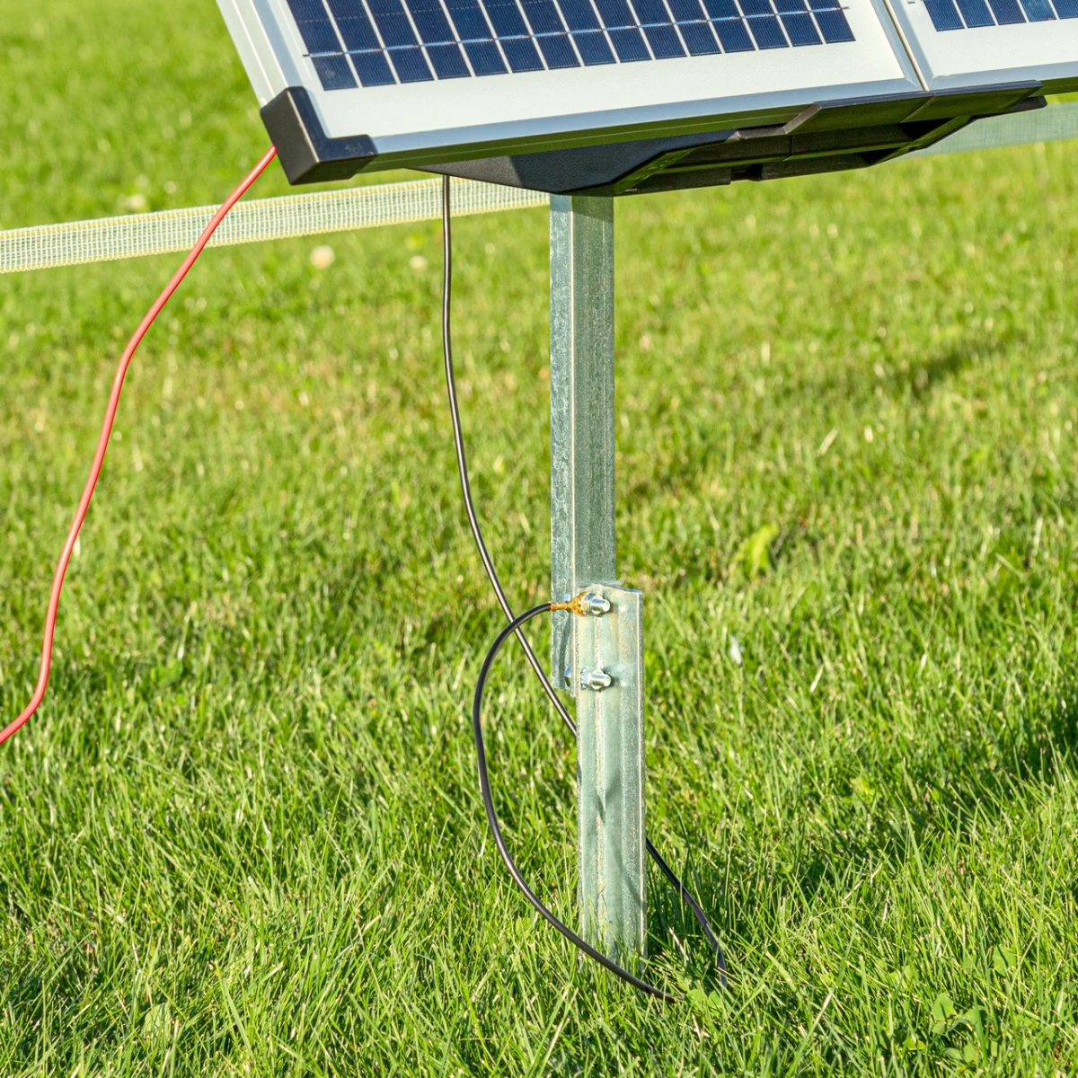 Aparat gard electric AKO S 3000 cu panou solar și acumulator, 3 Joule