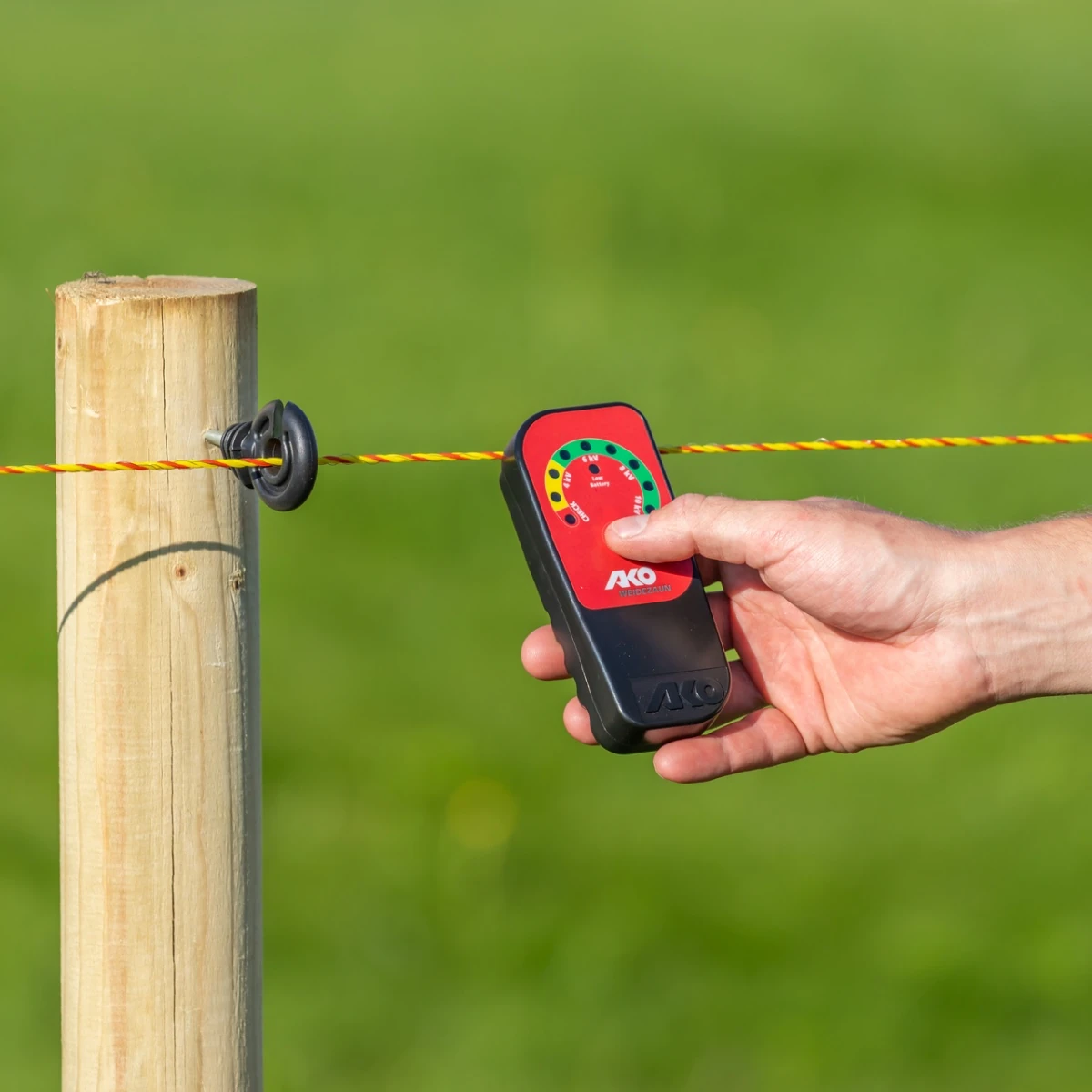 Tester 1-10 kV, fără împământare, AKO