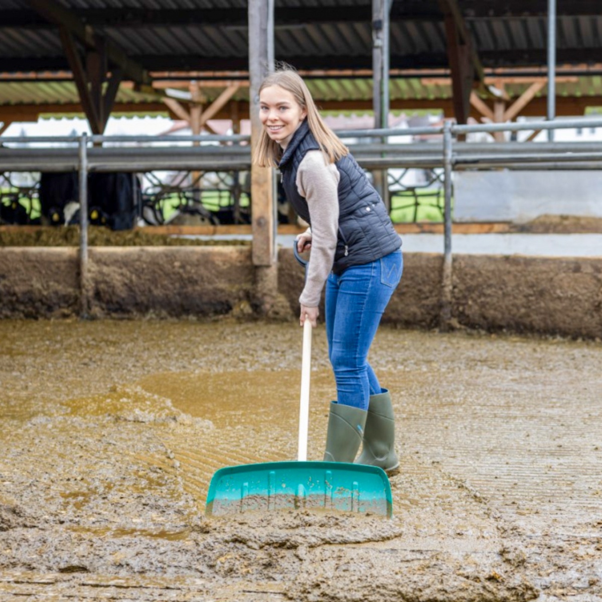 Lopată pentru manipularea furajelor, fără coadă, 65,5 × 27 cm