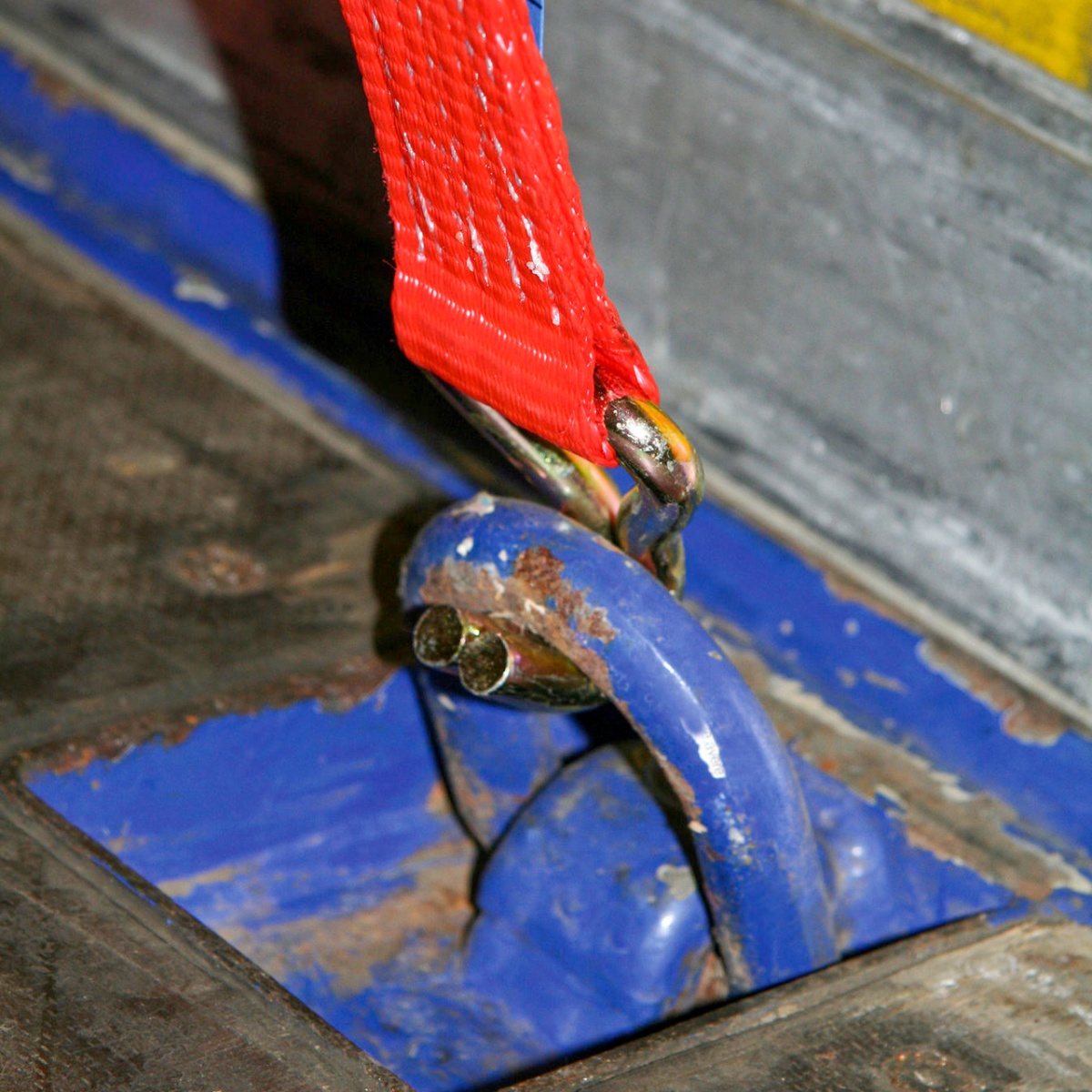 Chingă de ancoraj cu clichet, roșu, 5000 kg, 50 mm × 8 m