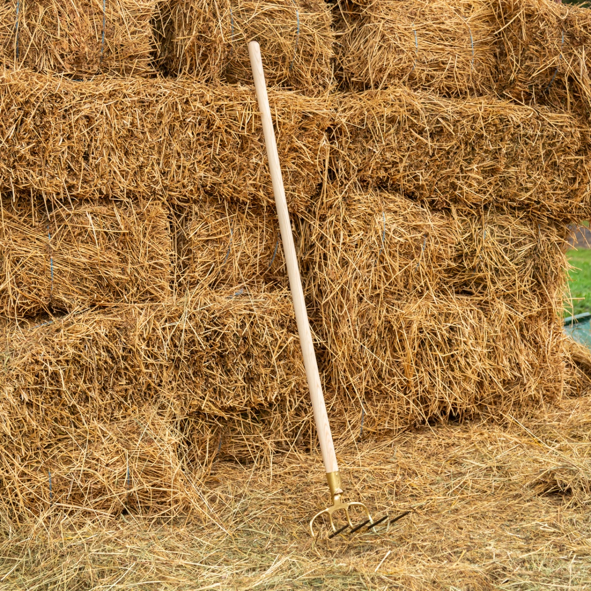 Furcă pentru bălegar cu 4 coarne, curbat în 90 de grade