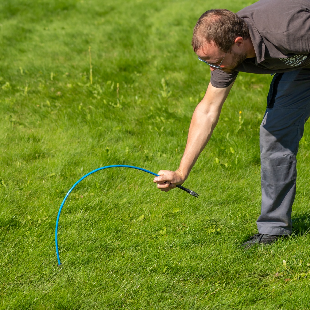 Stâlp din fibră de sticlă, AKO Oval Premium, 110 cm, albastru