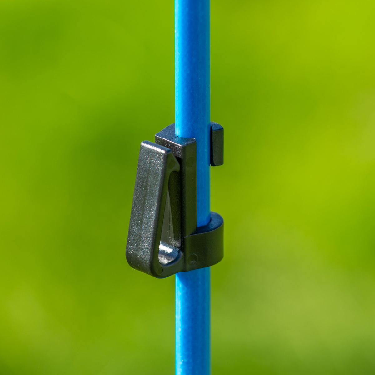 Izolator suplimentar pentru stâlpi AKO Oval Premium, 25 buc.