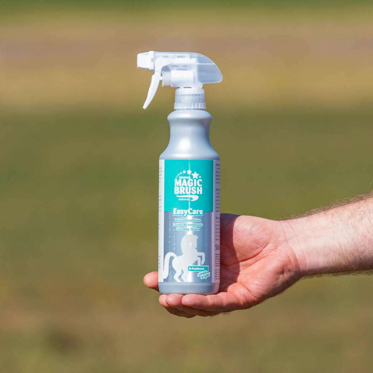 Spray de curățare pentru cai, MagicBrush, 500 ml
